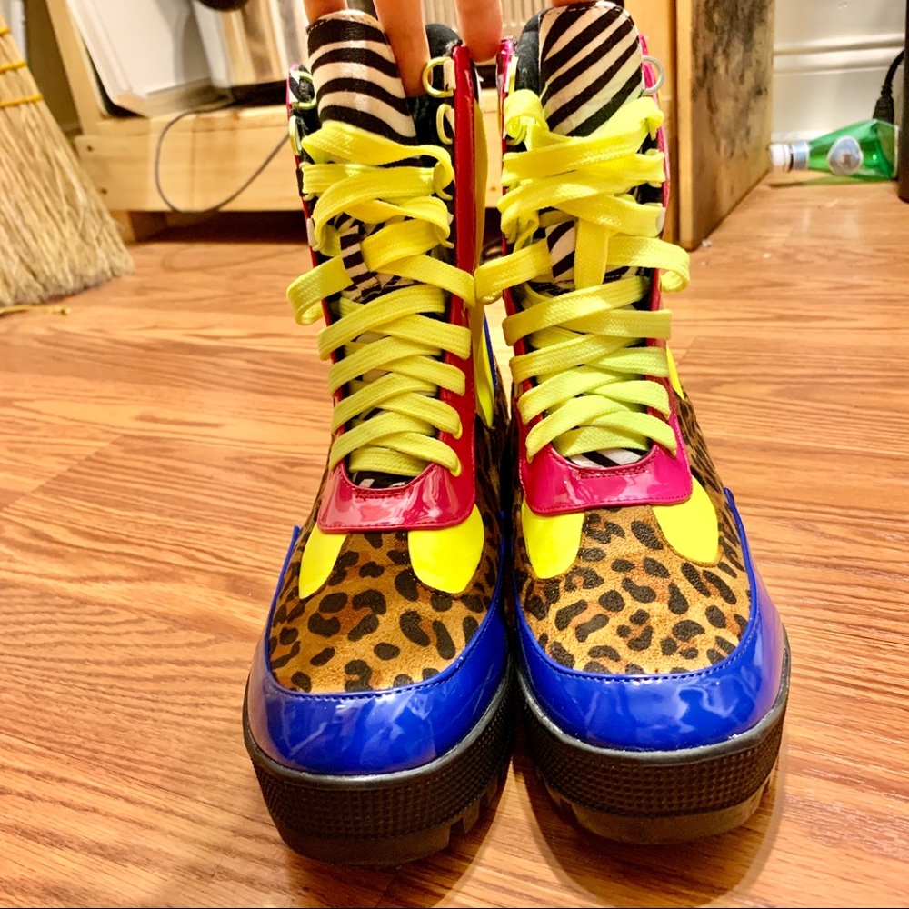 Funky Colorblocked Platform Combat Boots - Picture 4 of 7